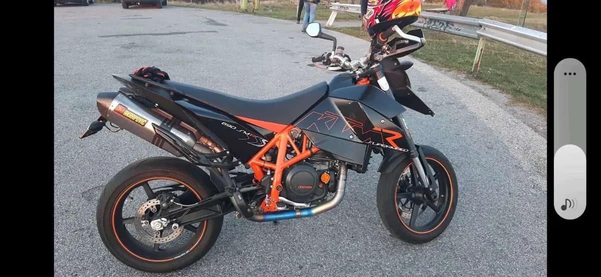 KTM 690