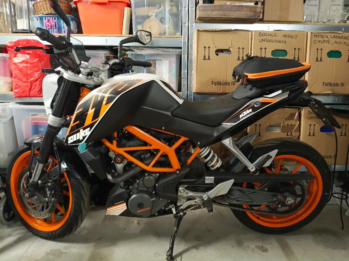 KTM 390