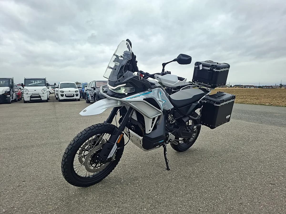 CFMOTO 1000MT-X