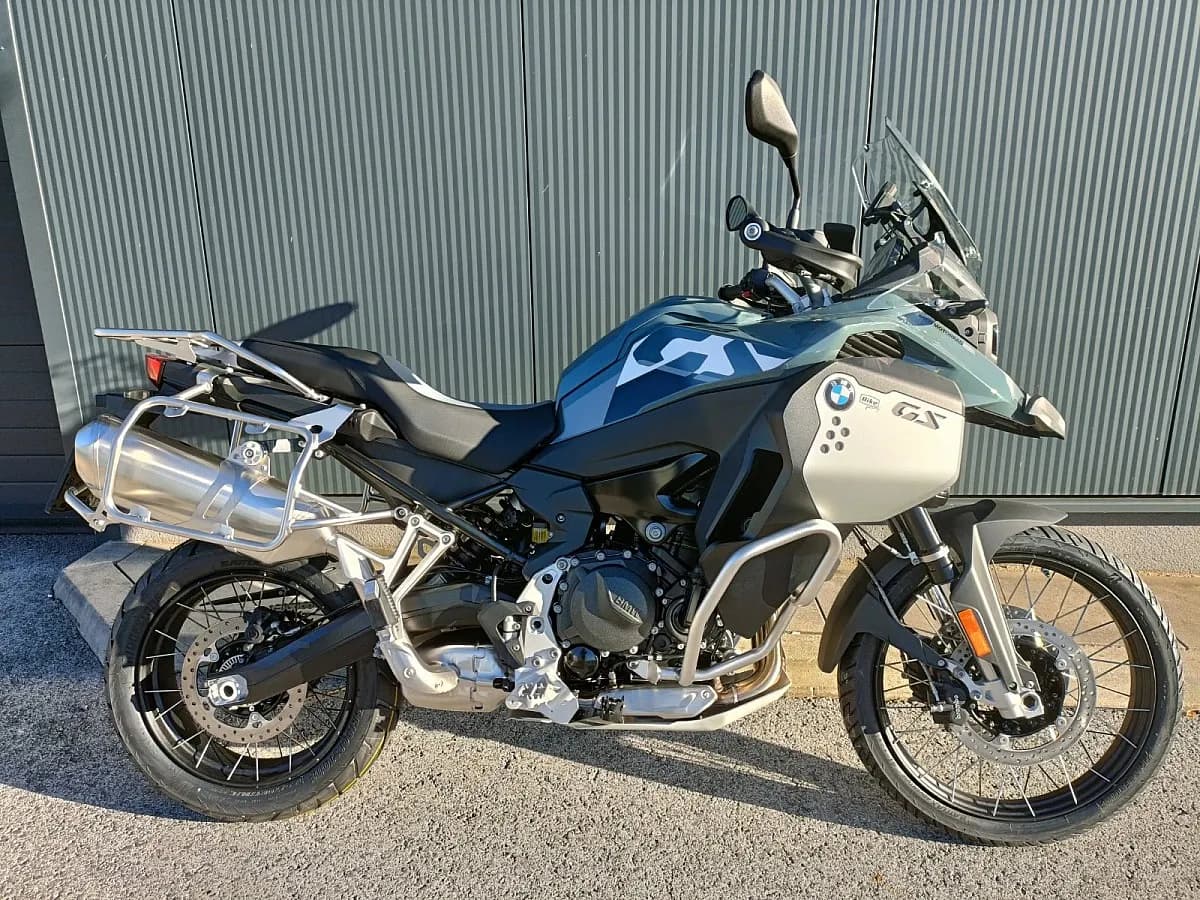 BMW F 900