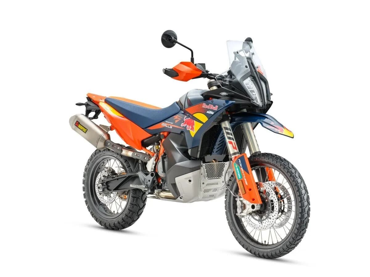 KTM 890