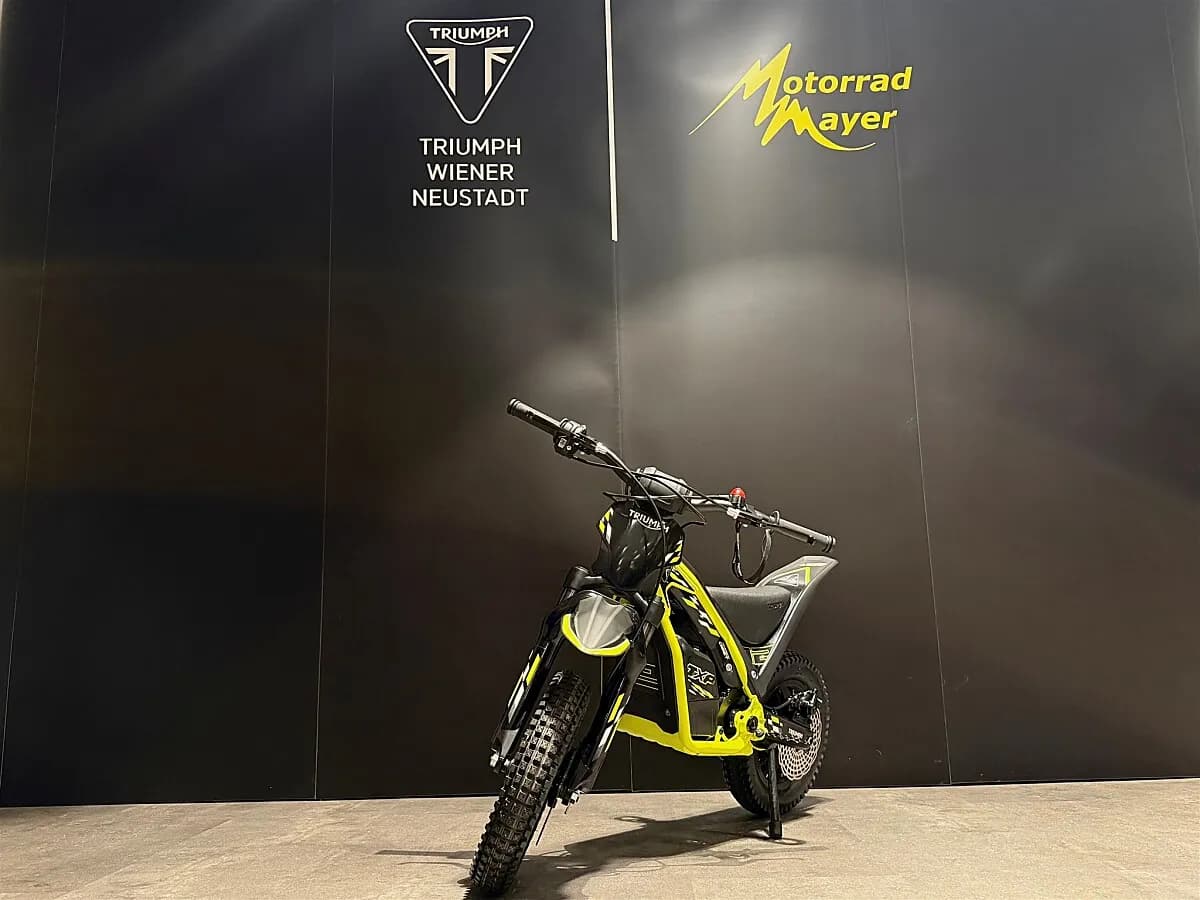 Triumph Sonstige