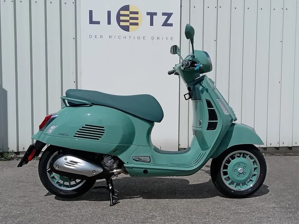Vespa GTS – € 8.699, 0 km – Bild 1 von 11