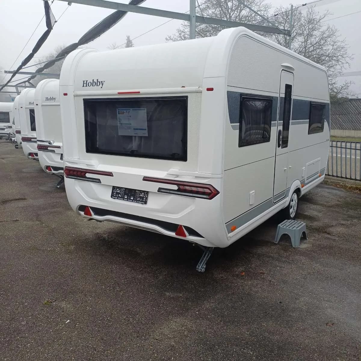 Hobby Deluxe 460 UFe – € 27.158, 0 km – Bild 1 von 9