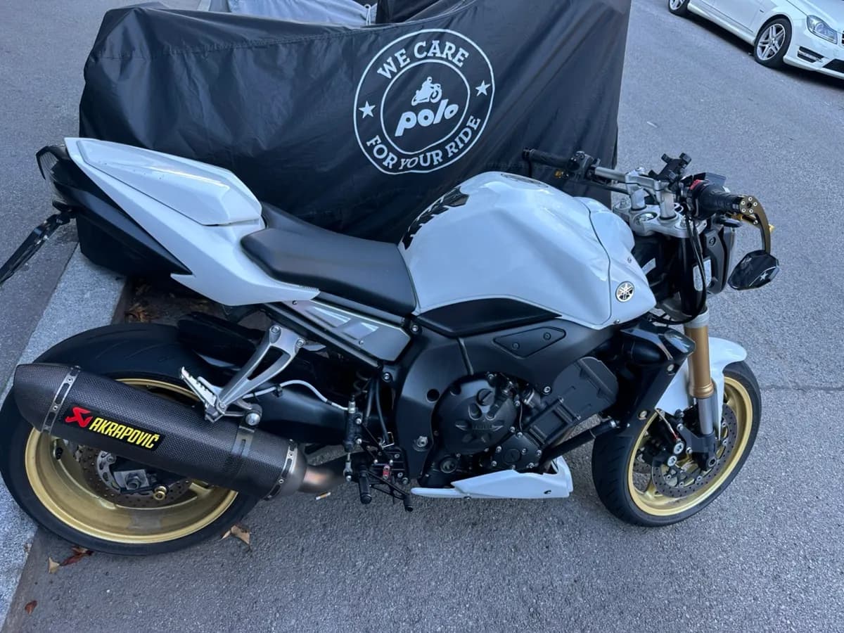 Yamaha FZ 1