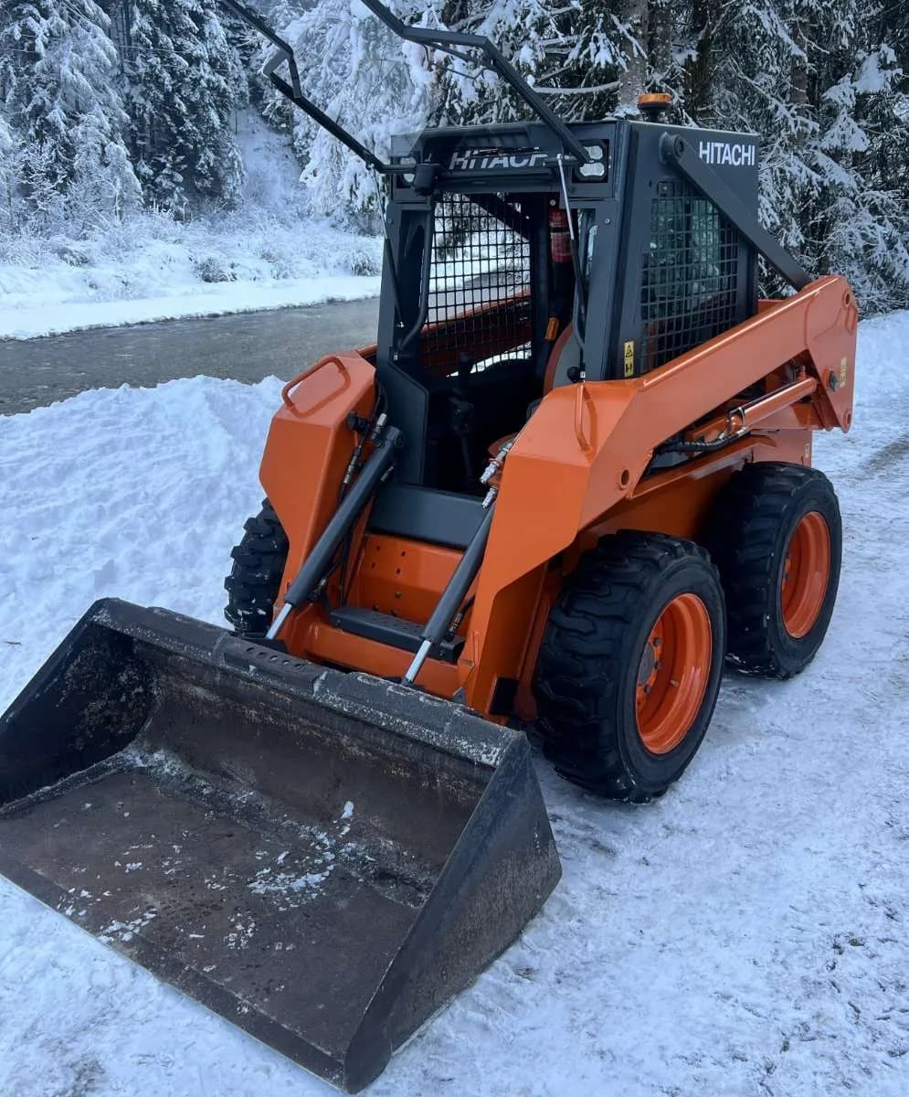 Takeuchi Sonstige