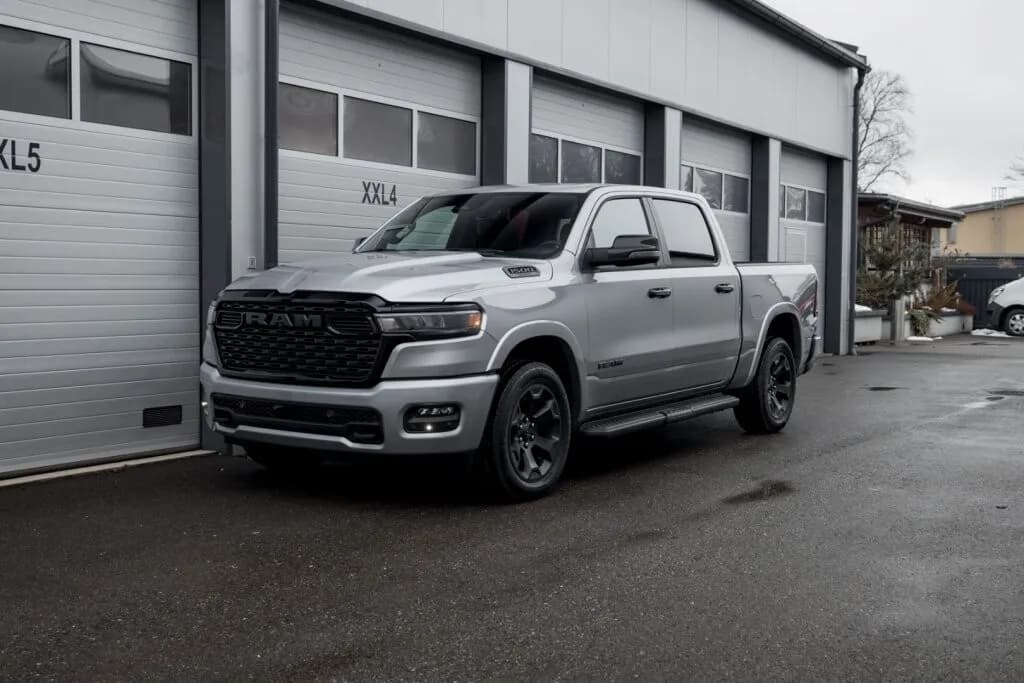RAM 1500 – € 94.188, 136 km – Bild 1 von 38