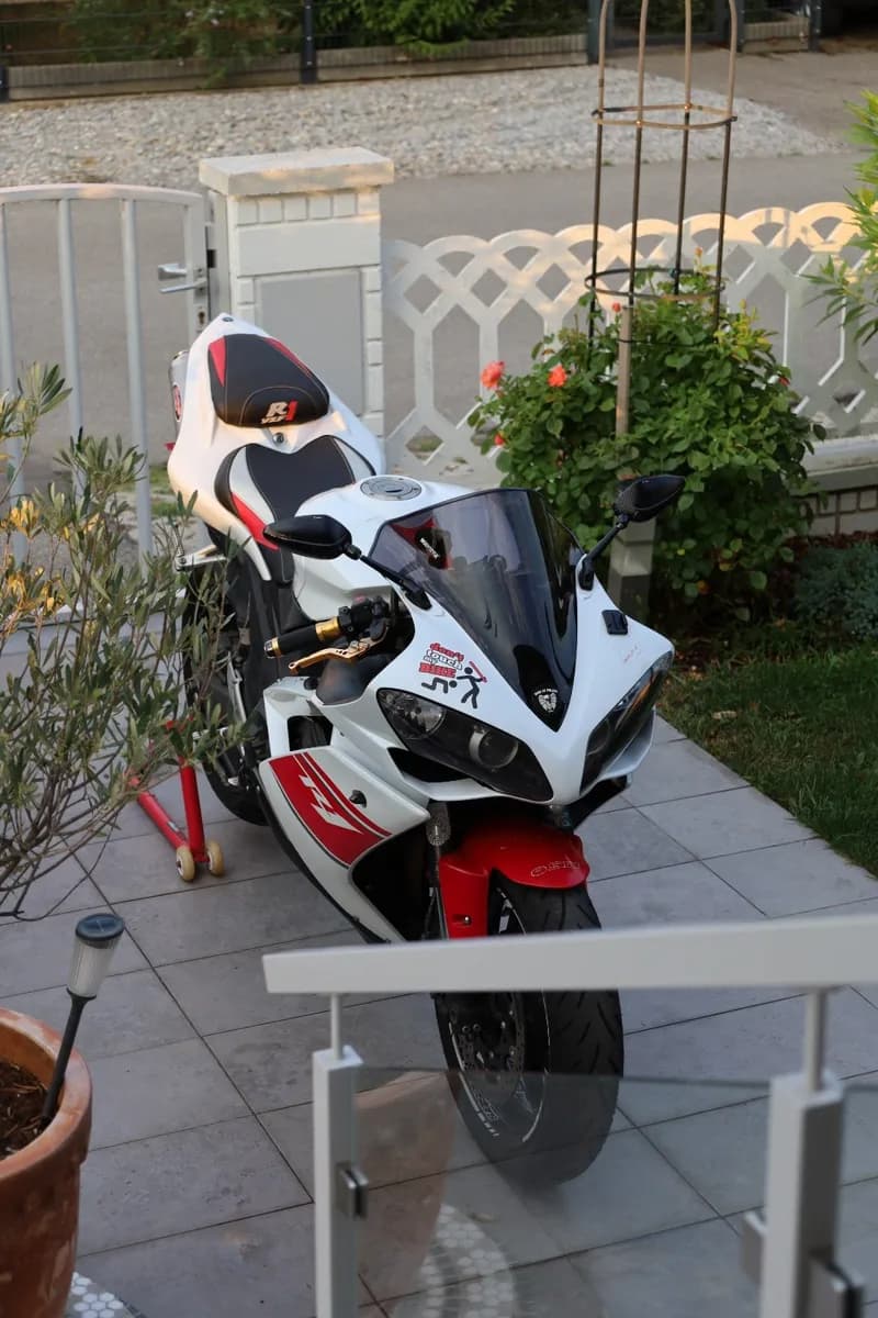 Yamaha YZF