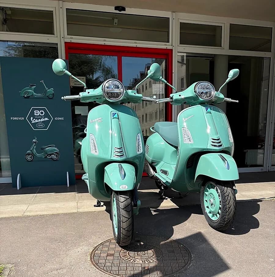 Vespa GTS – € 8.599, 0 km – Bild 1 von 10