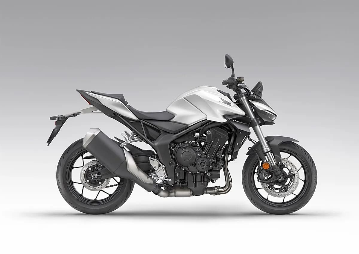Honda CB – € 12.390, 0 km – Bild 1 von 17