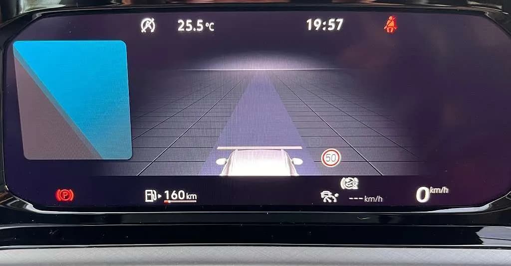 VW Golf 2021 – € 14.500, 221 000 km – Bild 1 von 54