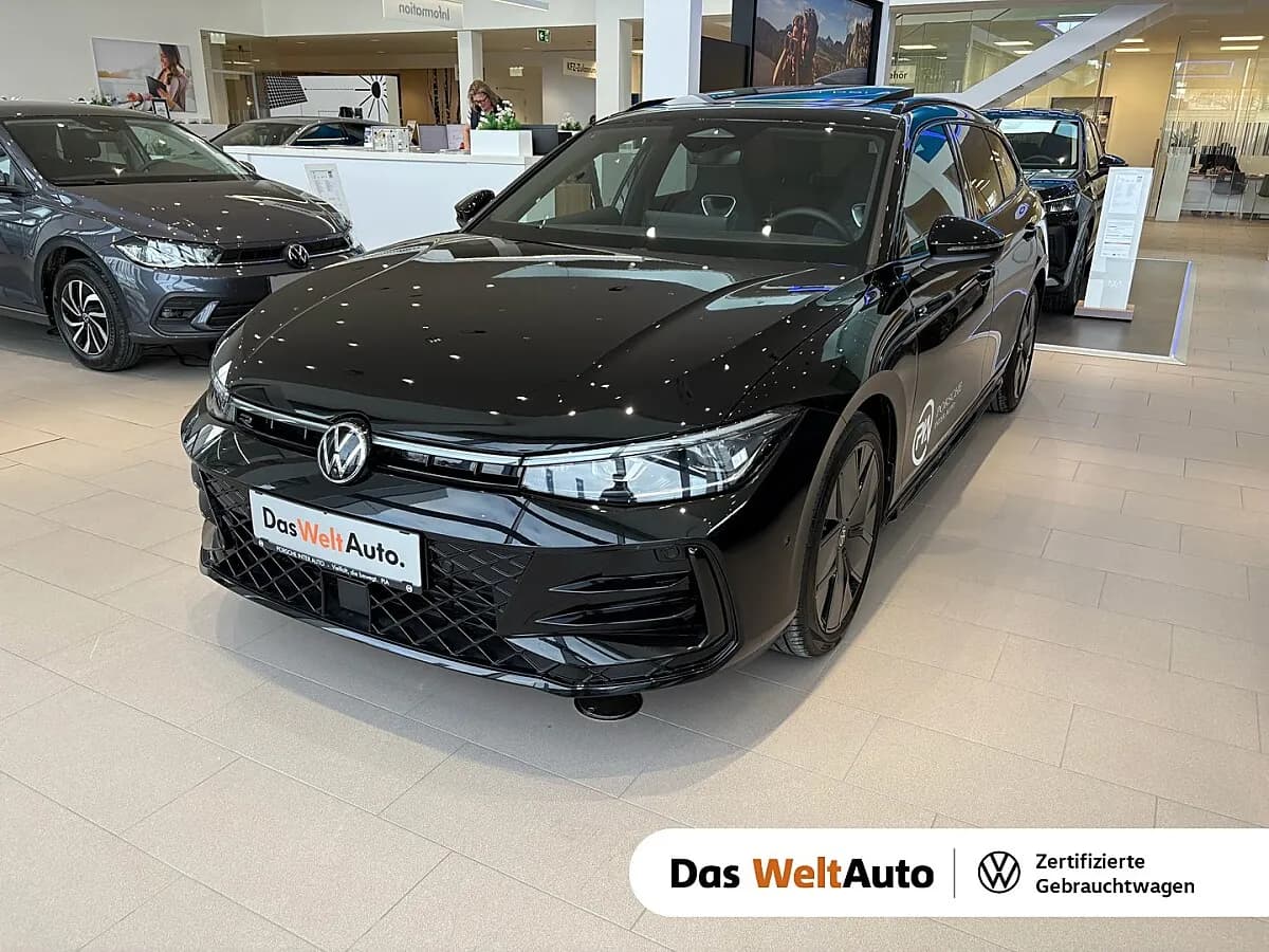 VW Passat 2026 – € 44.950, 10 005 km – Bild 1 von 21