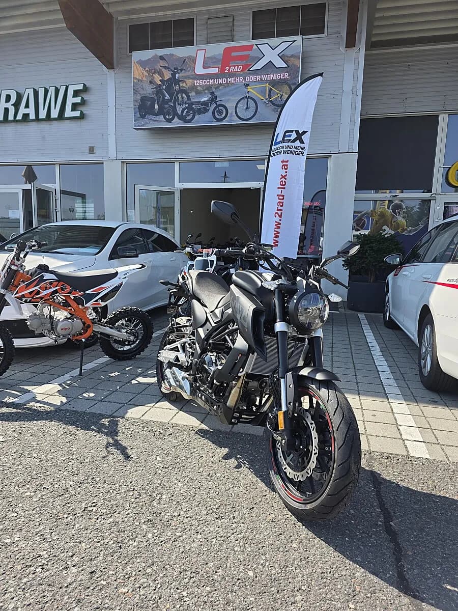 Motobi DL 400 Naked