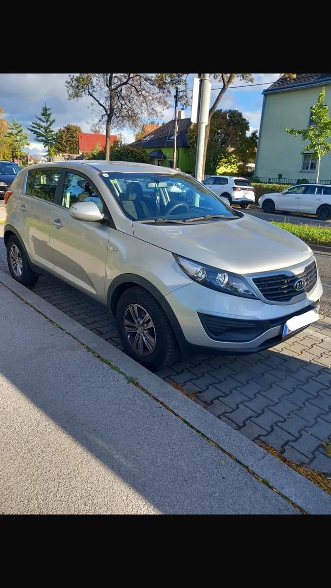 KIA Sportage 2011 – € 8.650, 122 000 km – Bild 1 von 4