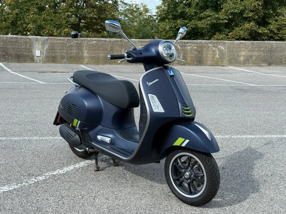 Vespa GTS