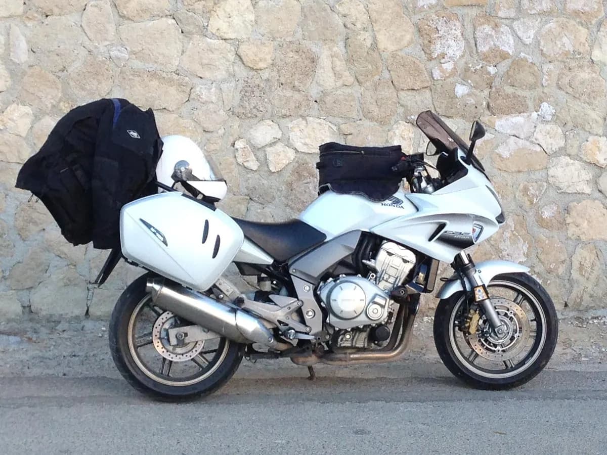 Honda CBF 2010 – € 3.300, 62 316 km – Bild 1 von 4