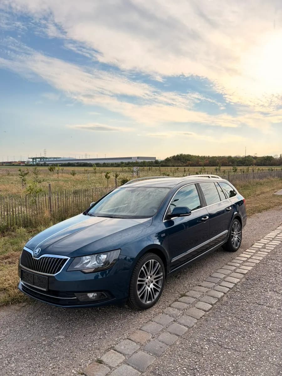 Skoda Superb 2015 – € 8.300, 192 000 km – Bild 1 von 28