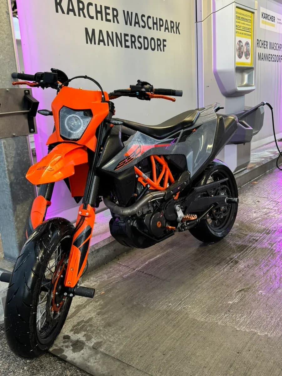 KTM 690