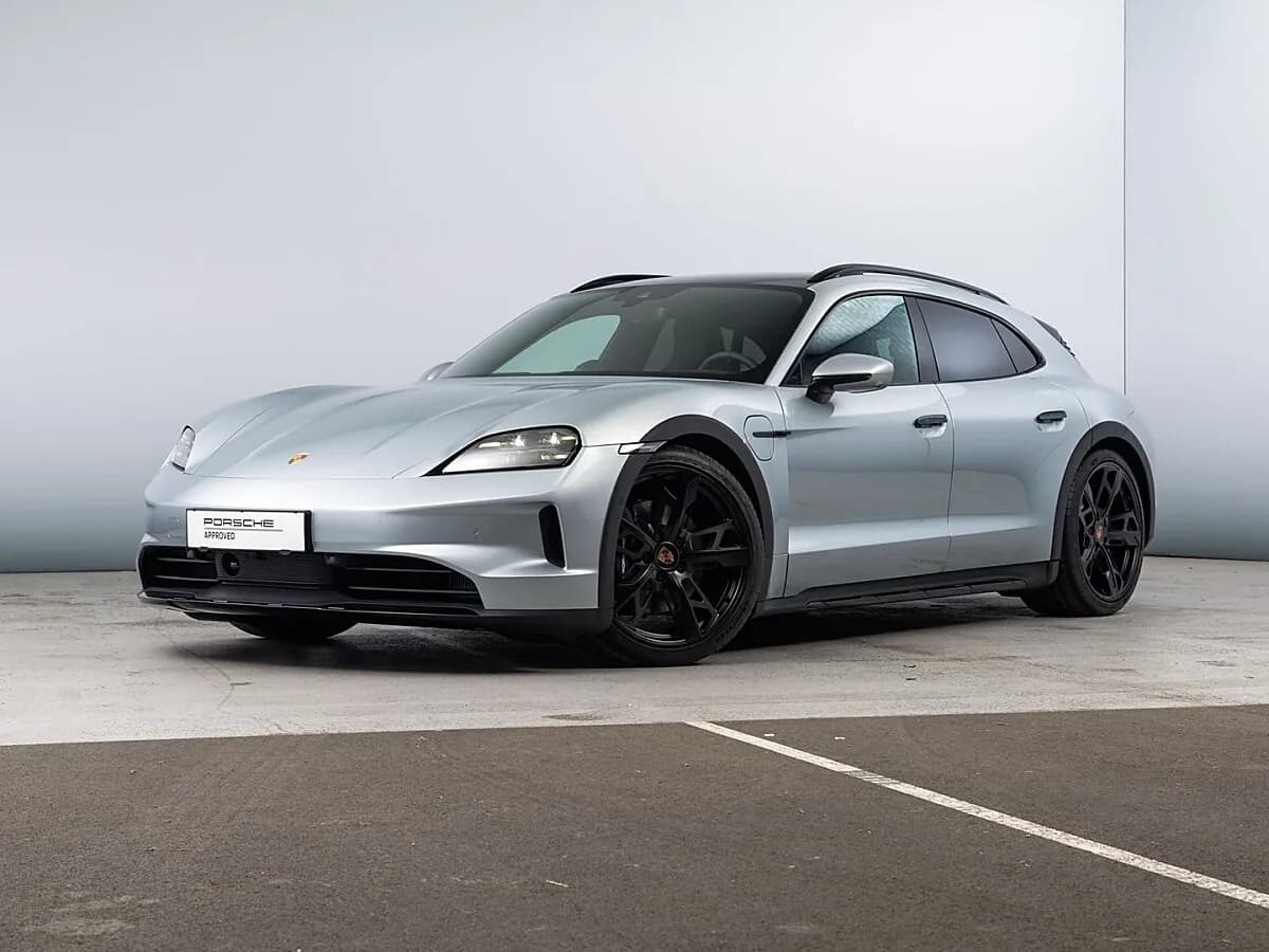 Porsche Taycan 2025 – € 119.900, 5 000 km – Bild 1 von 55
