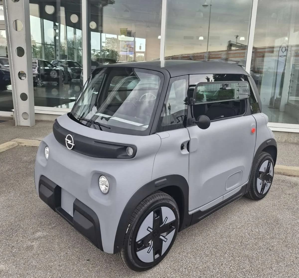 Opel Rocks – € 8.990, 1 km – Bild 1 von 12