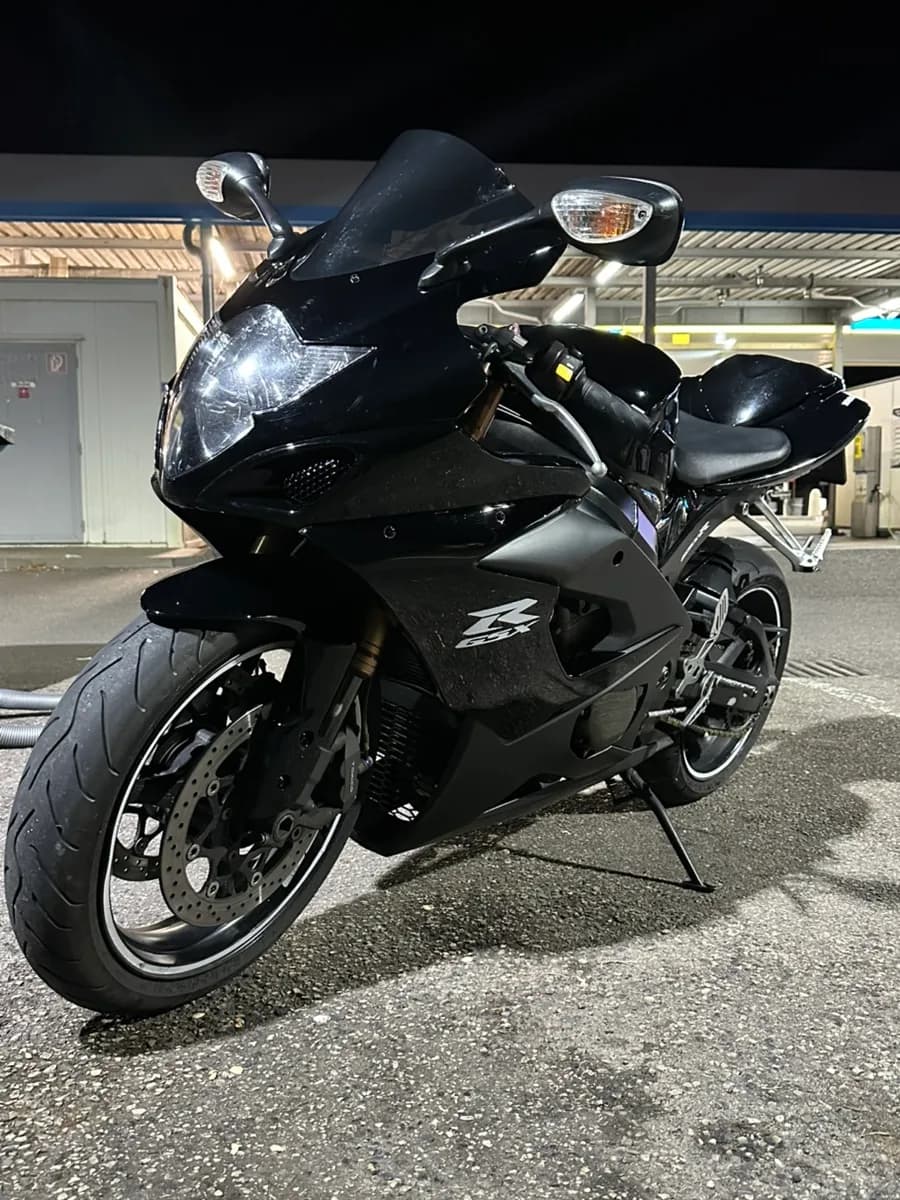 Suzuki GSX-R 2006 – € 7.300, 35 000 km – Bild 1 von 7