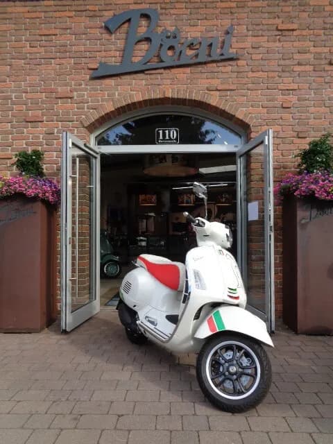 Vespa GTS – € 8.749, 0 km – Bild 1 von 7