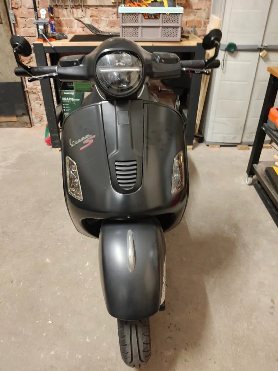 Vespa GTS 2012 – € 4.800, 11 000 km – Bild 1 von 12