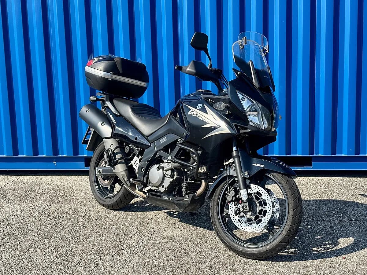 Suzuki Sonstige 2011 – € 3.390, 28 900 km – Bild 1 von 8