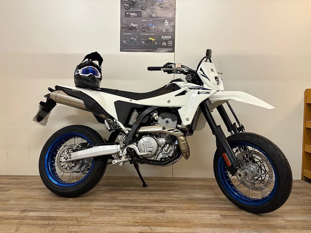 Suzuki DR-Z – € 8.990, 0 km – Bild 1 von 9