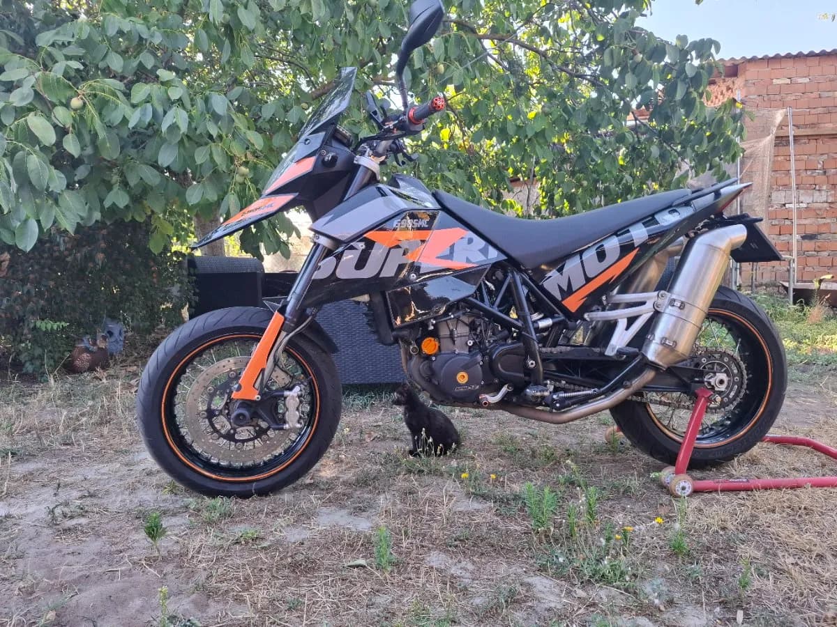 KTM 690
