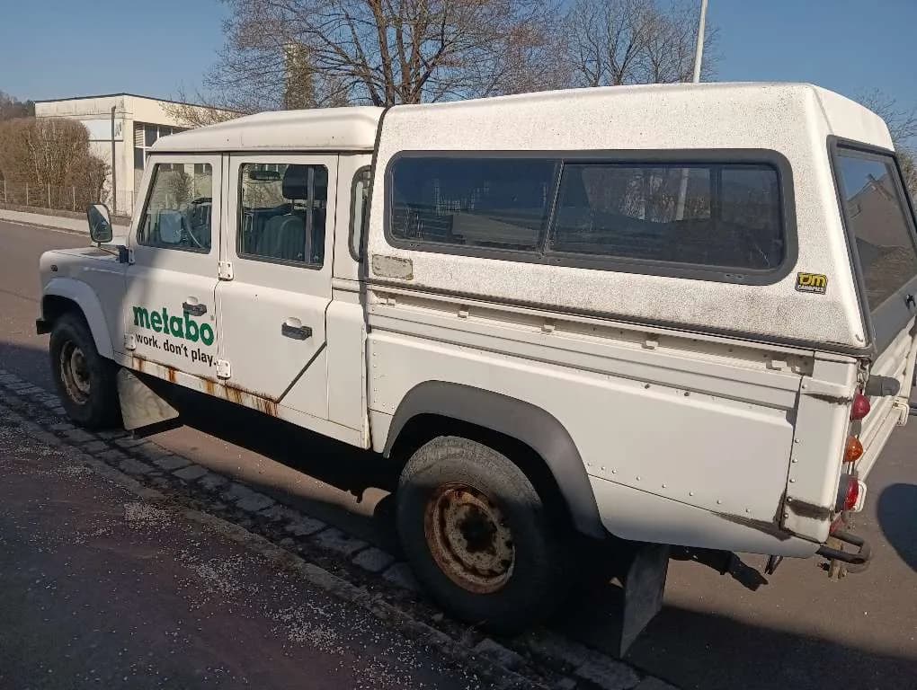 Land Rover Defender 2008 – € 22.500, 88 888 km – Bild 1 von 12
