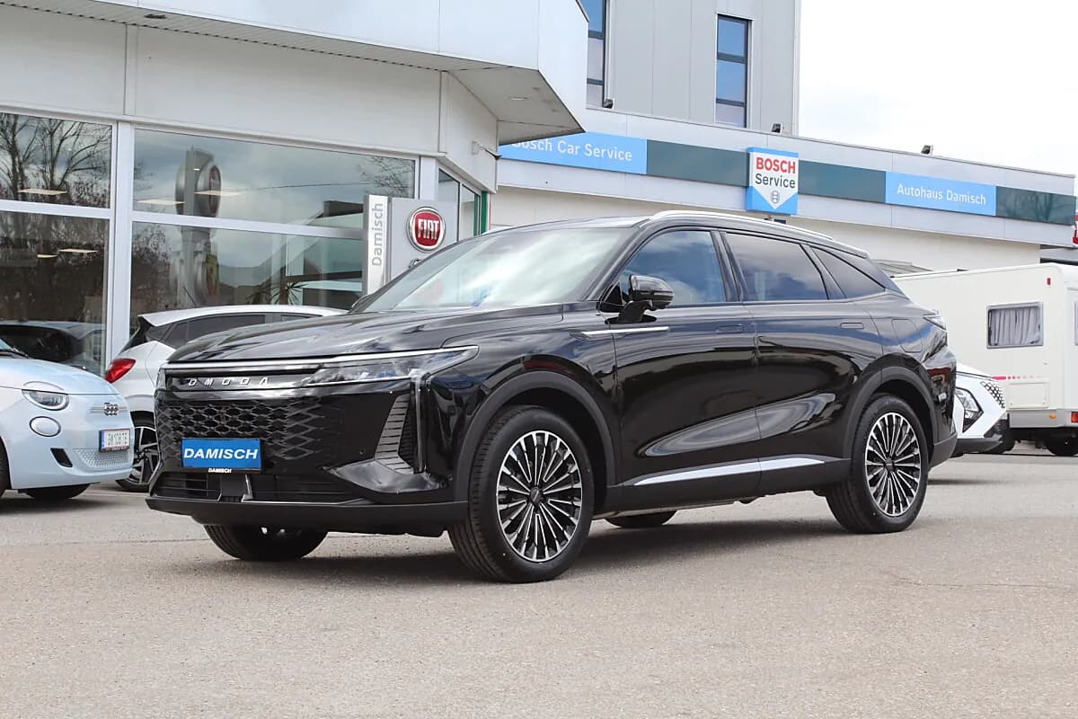 Omoda Omoda 9 – € 48.990, 0 km – Bild 1 von 33