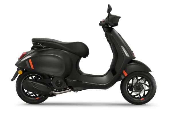 Vespa Sprint – € 4.999, 0 km – Bild 1 von 3