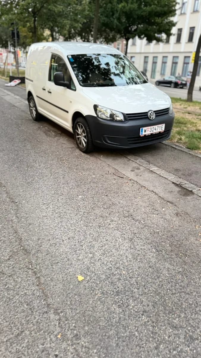 VW Caddy 2012 – € 6.500, 185 000 km – Bild 1 von 7