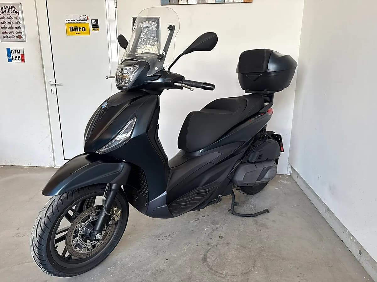 Piaggio Beverly 2022 – € 4.199, 16 103 km – Bild 1 von 35
