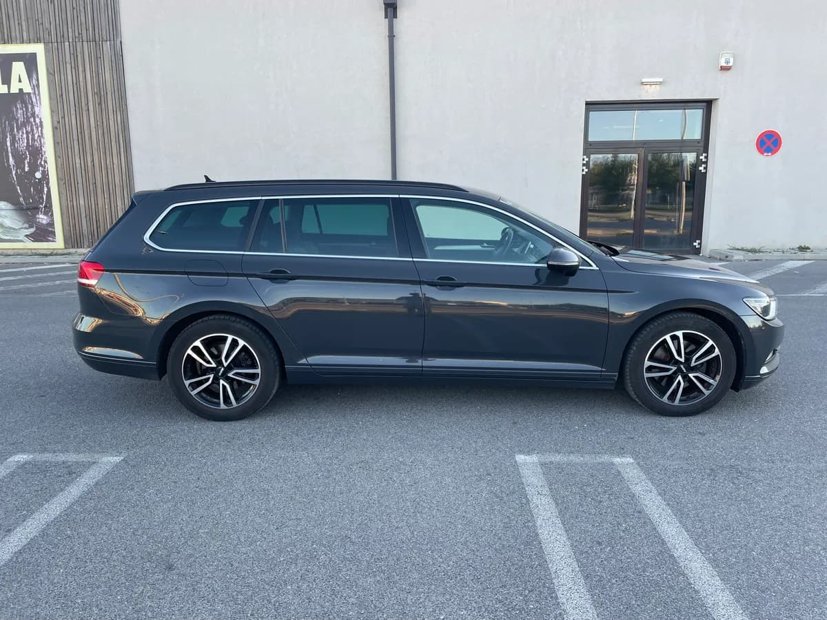 VW Passat 2015 – € 8.900, 210 000 km – Bild 1 von 9