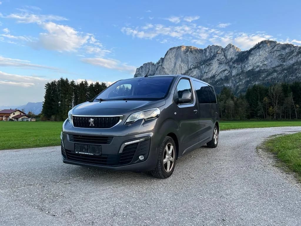 Peugeot Traveller