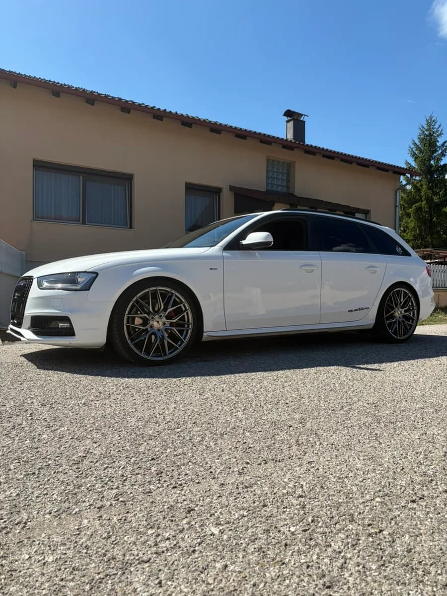 Audi A4 2012 – € 15.500, 185 000 km – Bild 1 von 11