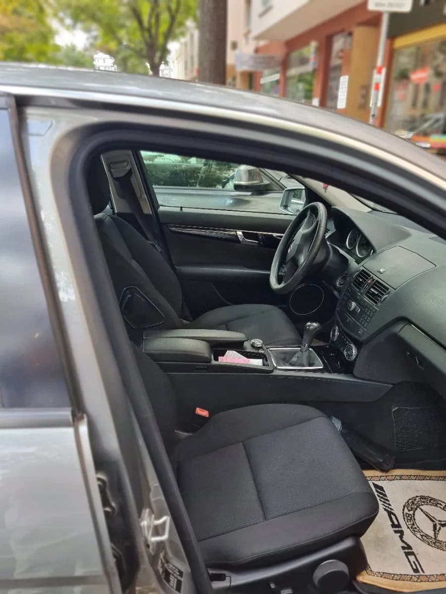 Mercedes-Benz C-Klasse 2008 – € 5.200, 163 000 km – Bild 1 von 5