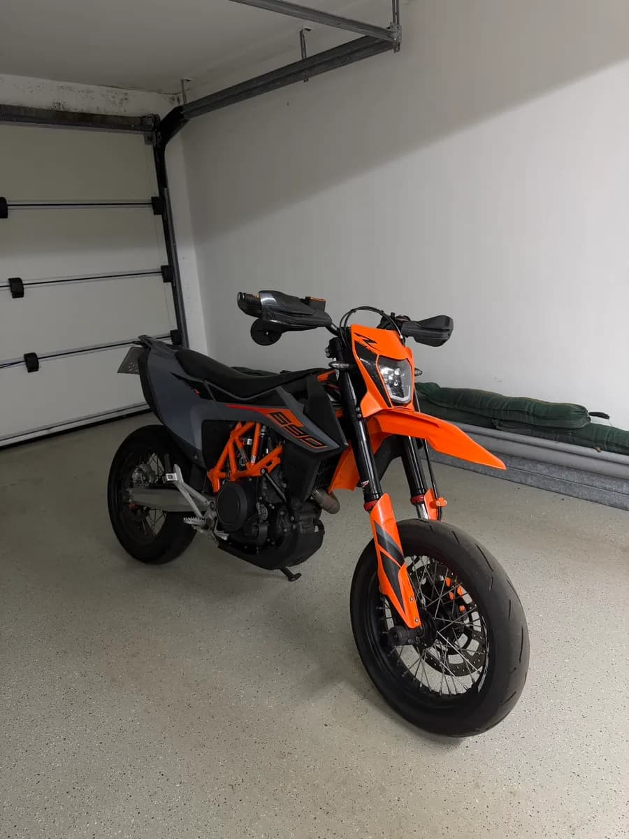 KTM 690 2021 – € 8.700, 18 400 km – Bild 1 von 4