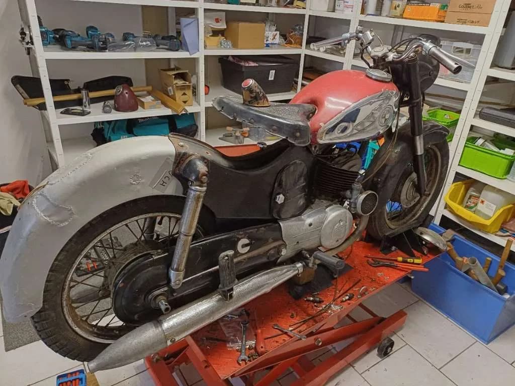 Puch 175