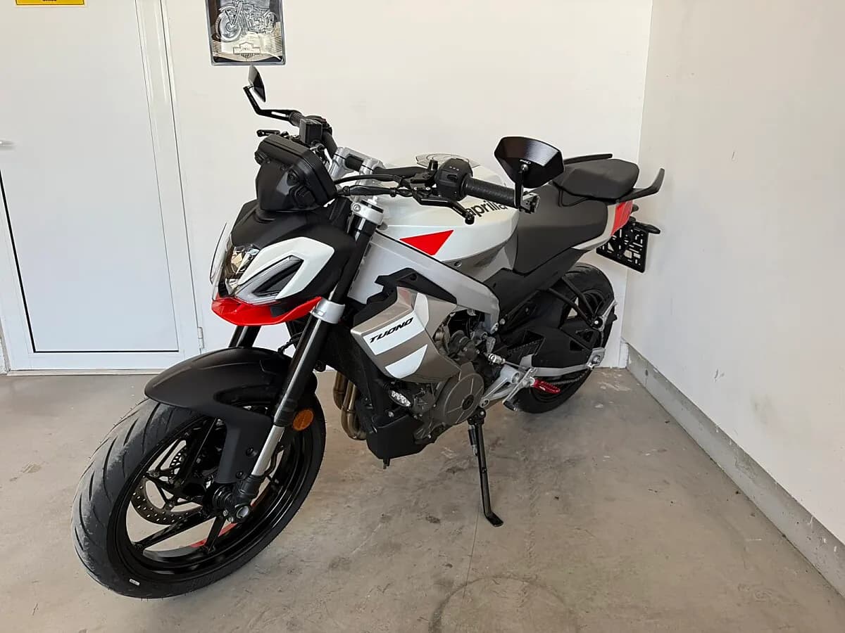 Aprilia Tuono