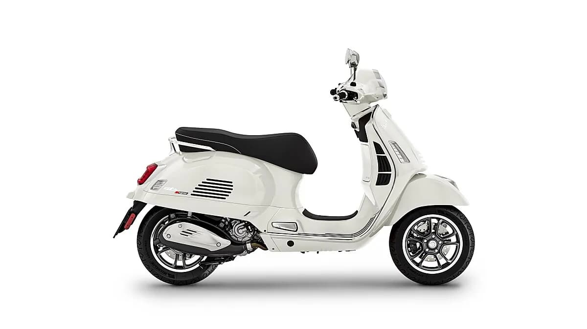 Vespa GTS – € 6.890, 0 km – Bild 1 von 1