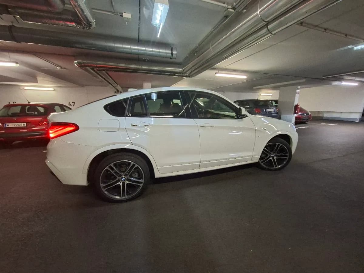 BMW X4 2016 – € 23.500, 170 000 km – Bild 1 von 19