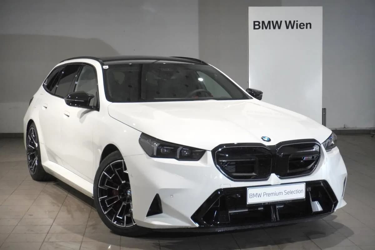 BMW 5er-Reihe 2026 – € 130.125, 9 900 km – Bild 1 von 29
