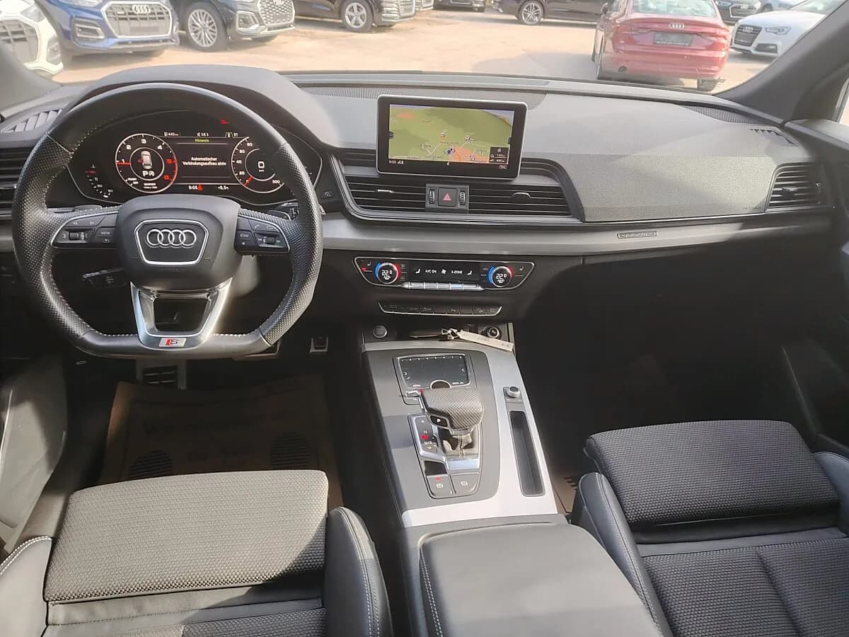 Audi Q5 2020 – € 29.000, 150 000 km – Bild 1 von 6