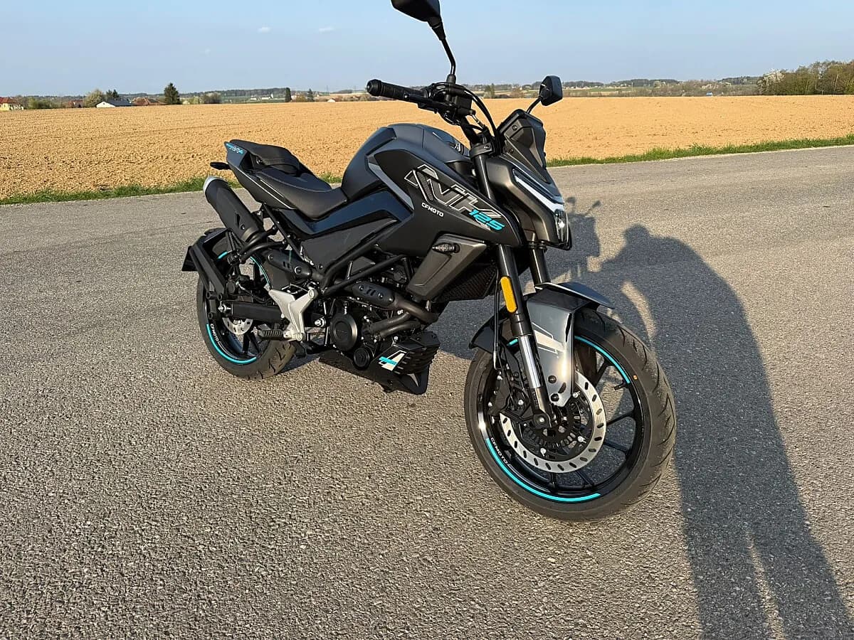 CFMOTO 125NK – € 3.699, 0 km – Bild 1 von 3