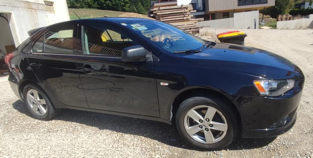 Mitsubishi Lancer
