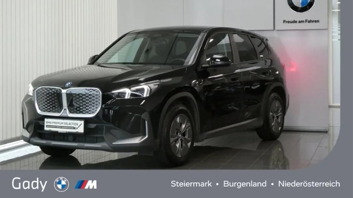 BMW iX1 2023 – € 34.930, 31 000 km – Bild 1 von 14