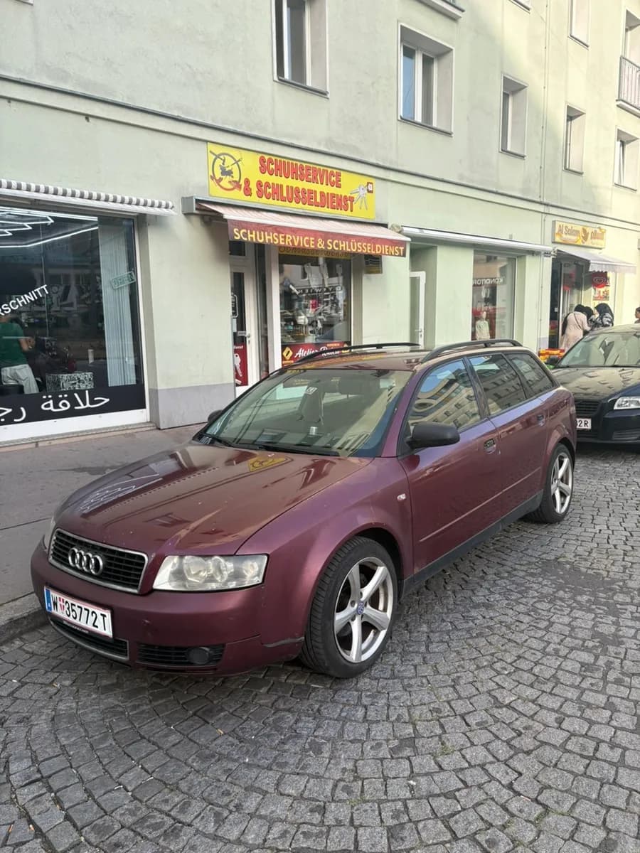 Audi A4 2002 – € 999, 295 000 km – Bild 1 von 9
